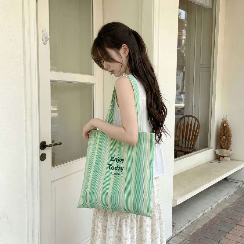 กระเป๋าผ้าแคนวาสลายทางสีเหลือง - Tote Bag Canvas Print บทวิจารณ์และราคา