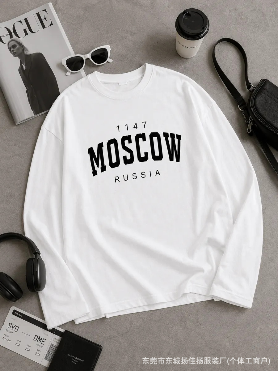 เสื้อยืดโอเวอร์ไซส์แขนยาวสีขาว - Street Fashion Moscow บทวิจารณ์และราคา